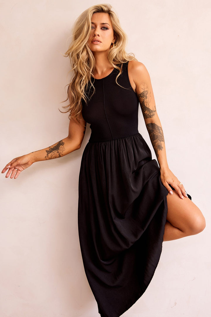 Just Looking Maxi Dress - Black